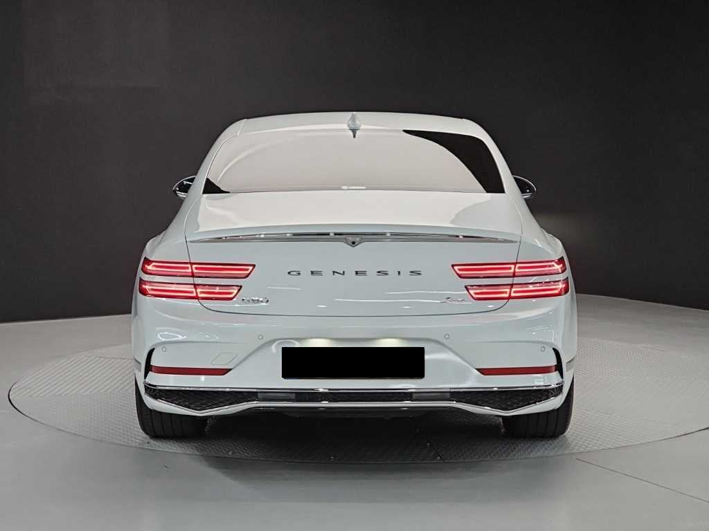 Genesis G80 — photo 03