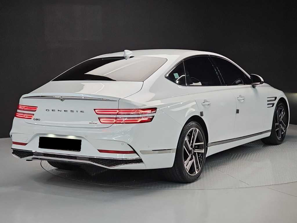 Genesis G80 — photo 04