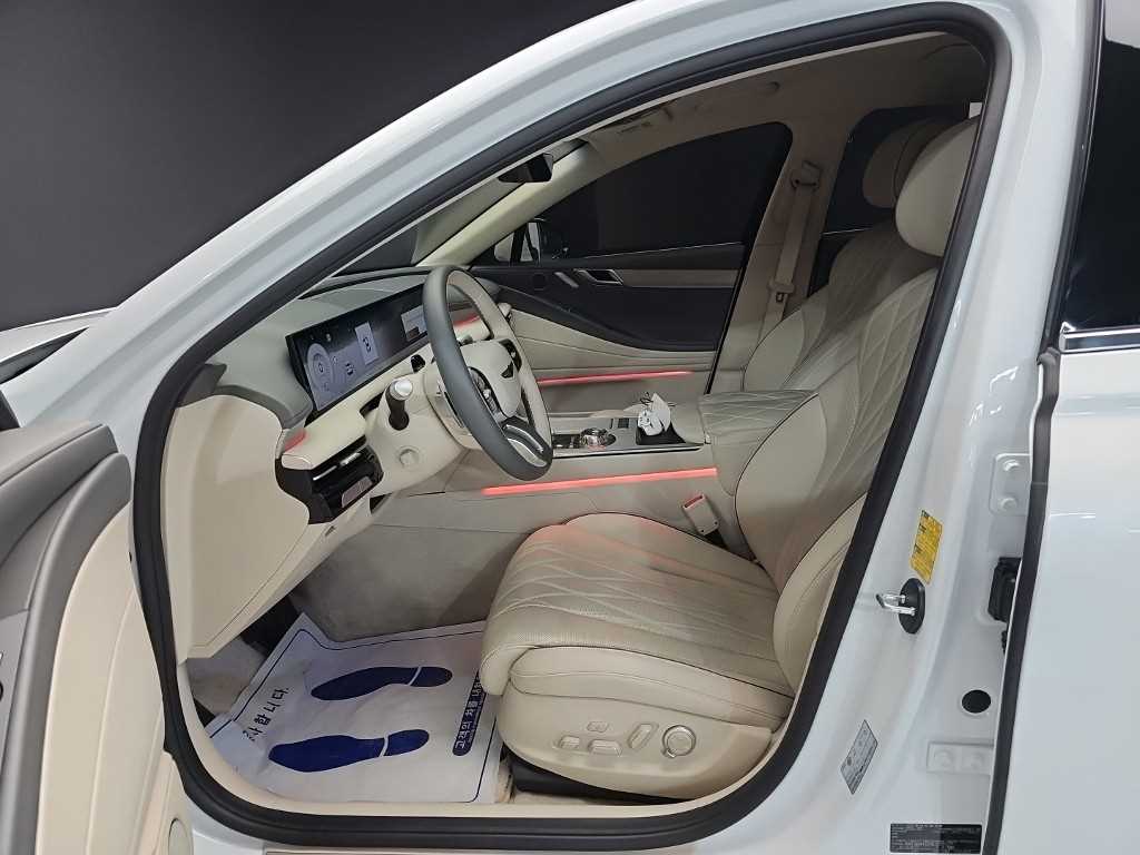 Genesis G80 — photo 11