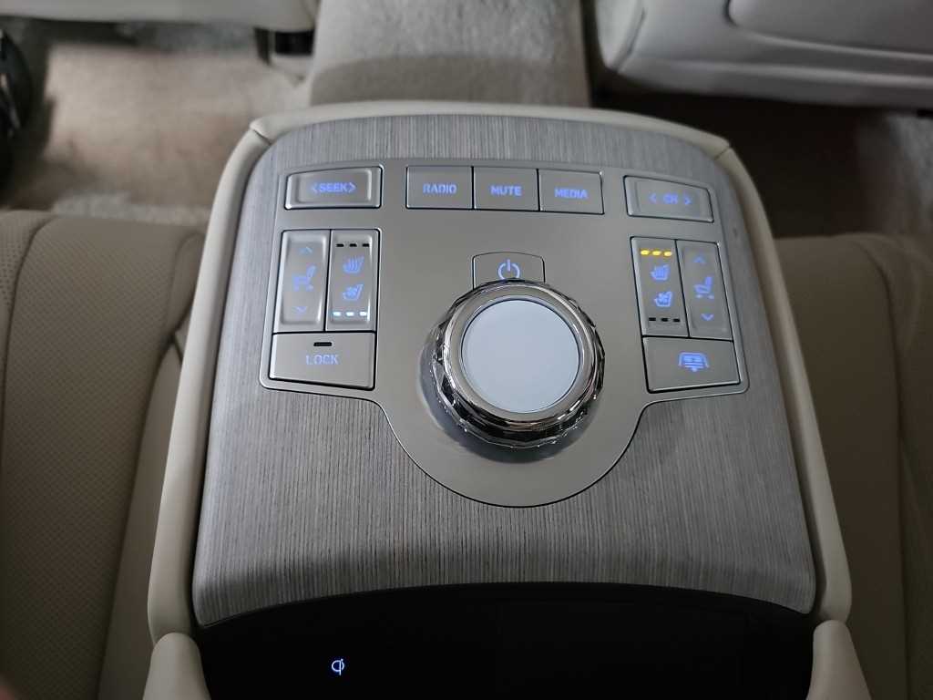 Genesis G80 — photo 14
