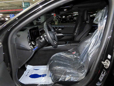 Mercedes-Benz E-Class — photo 06
