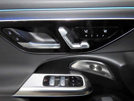 Mercedes-Benz E-Class — photo 13