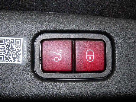 Mercedes-Benz E-Class — photo 15