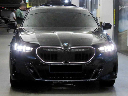 BMW 5-Series — photo 02