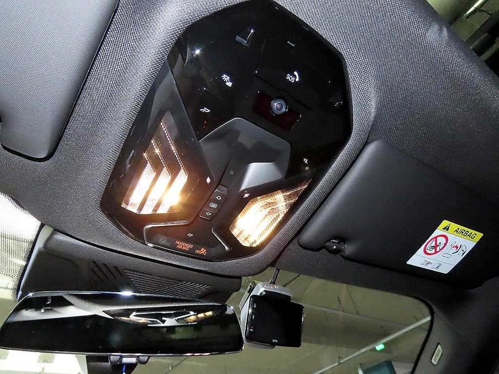 BMW 5-Series — photo 16