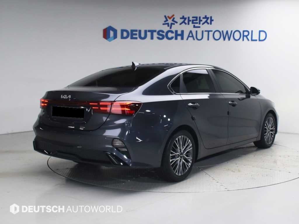 Kia K3 — photo 02