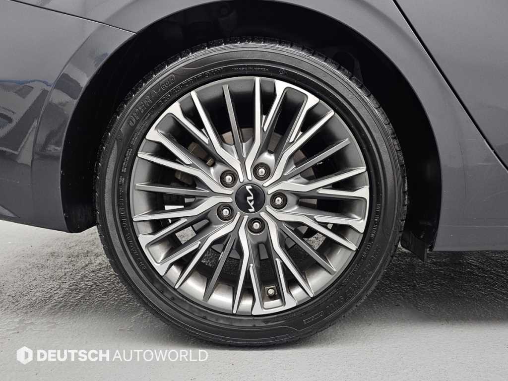 Kia K3 — photo 05