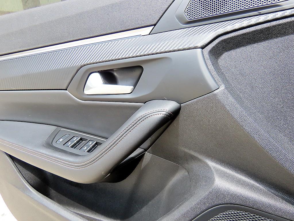 Peugeot 508 — photo 11