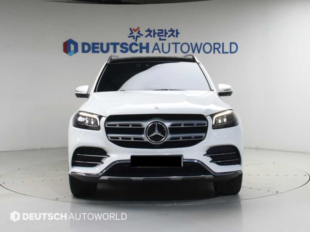 Mercedes-Benz GLS-Class — photo 01