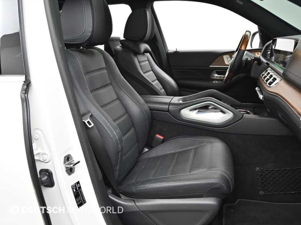 Mercedes-Benz GLS-Class — photo 10