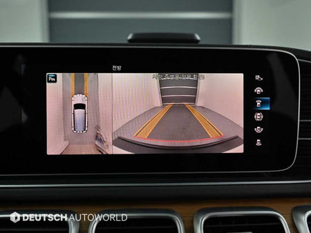 Mercedes-Benz GLS-Class — photo 15