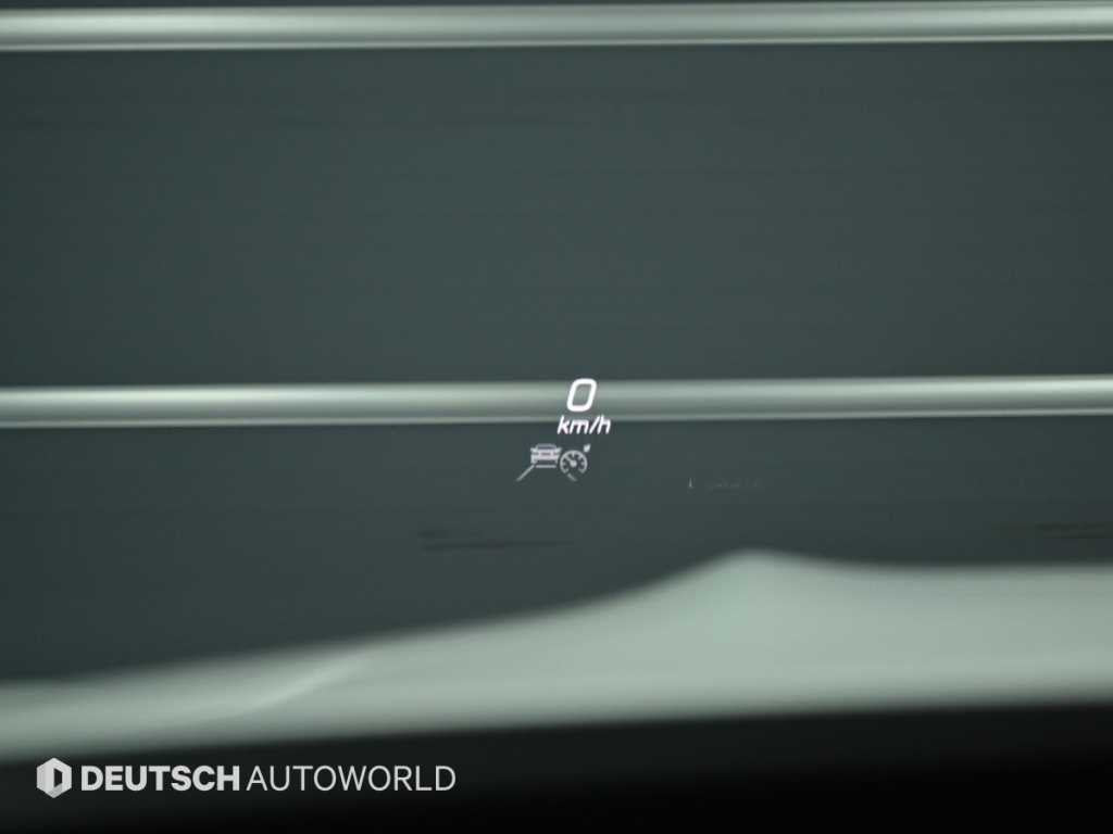 Mercedes-Benz GLS-Class — photo 17
