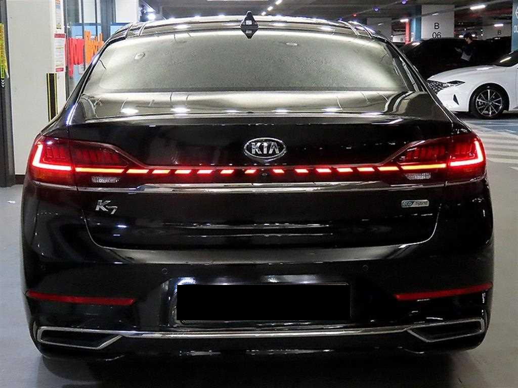 Kia K7 — photo 05