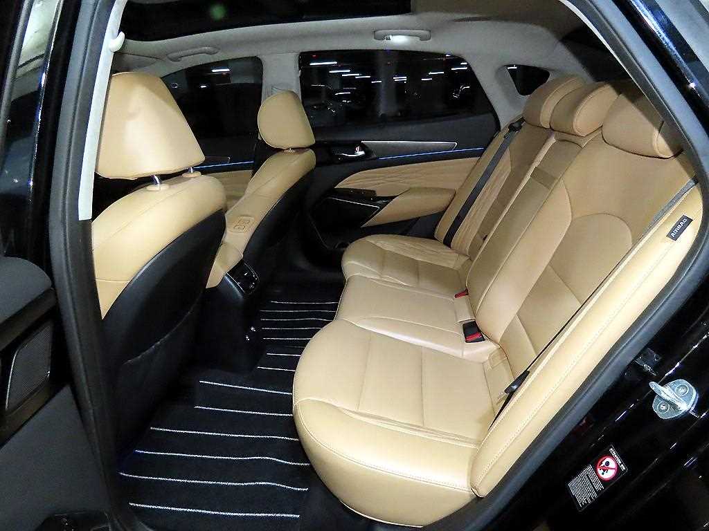 Kia K7 — photo 07