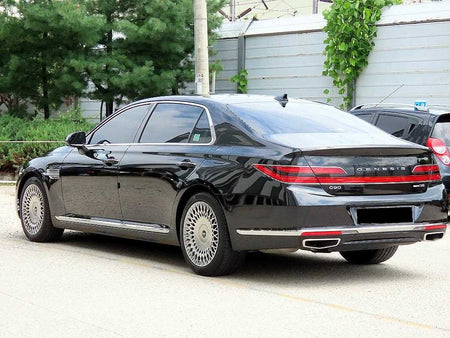 Genesis G90 — photo 03