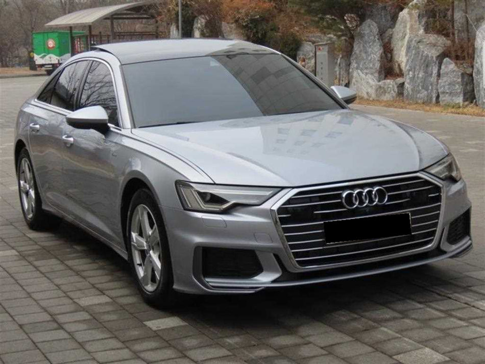 Audi A6 — photo 02