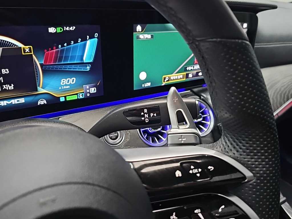Mercedes-Benz CLS-Class — photo 08