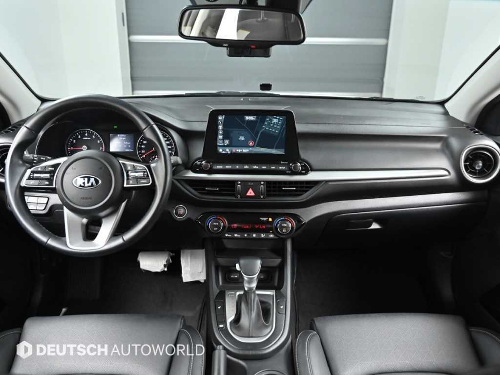 Kia K3 — photo 07