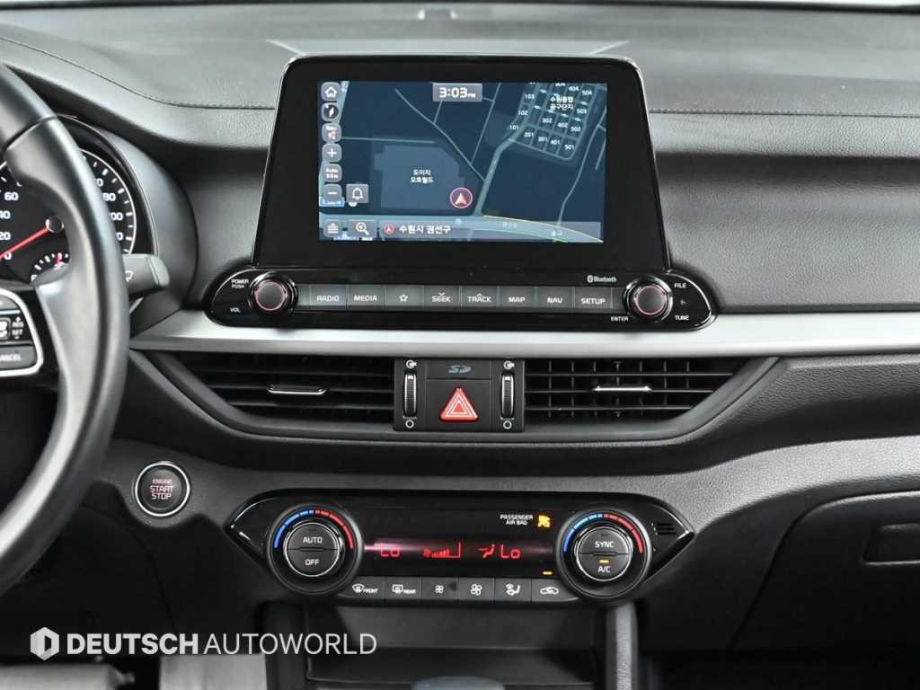 Kia K3 — photo 14