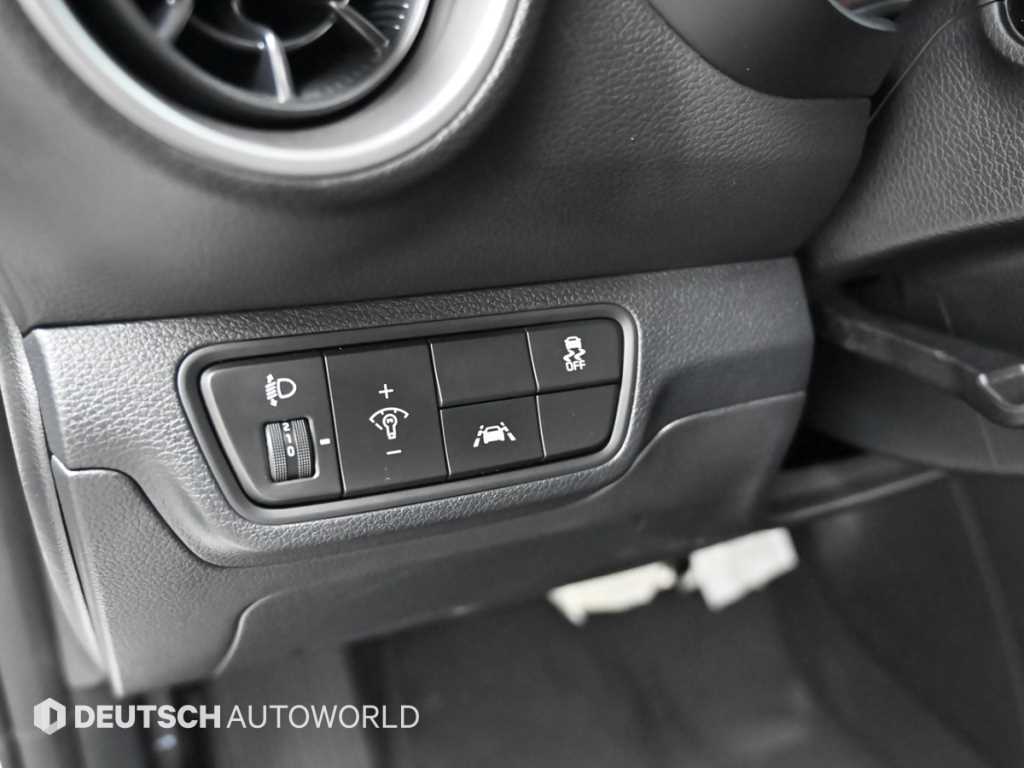 Kia K3 — photo 17