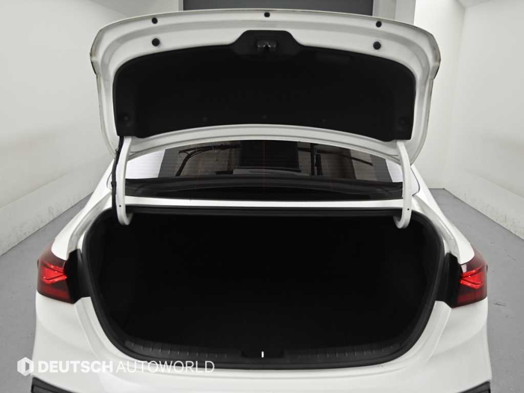 Kia K3 — photo 19