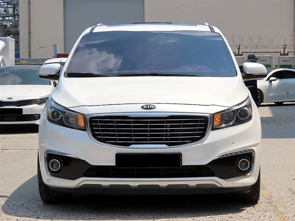Kia Carnival — photo 01