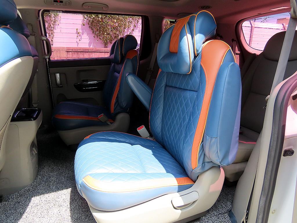 Kia Carnival — photo 06