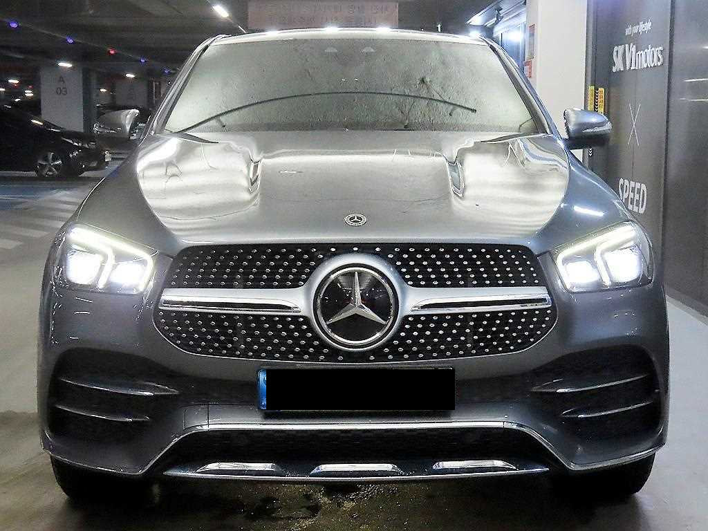 Mercedes-Benz GLE-Class — photo 01