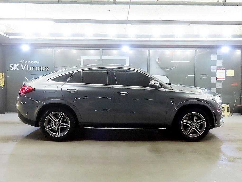 Mercedes-Benz GLE-Class — photo 03