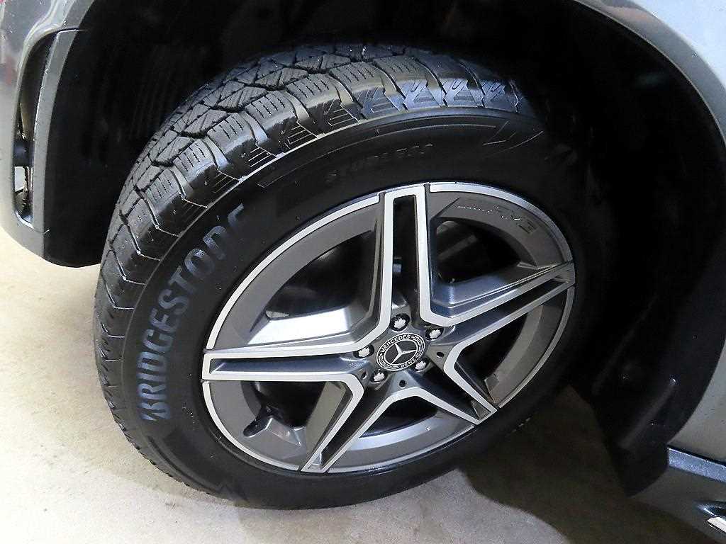 Mercedes-Benz GLE-Class — photo 20