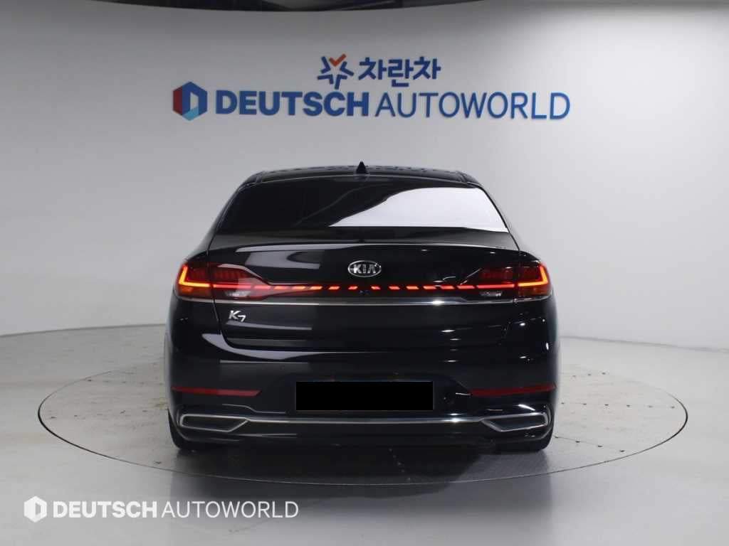 Kia K7 — photo 04