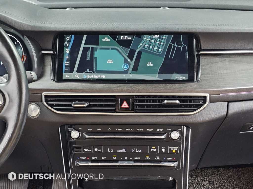 Kia K7 — photo 14