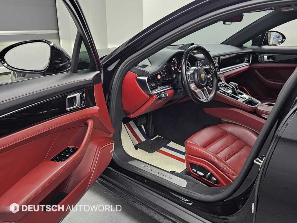 Porsche Panamera — photo 11