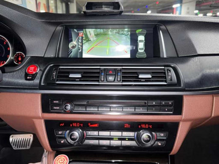 BMW 5-Series — photo 11