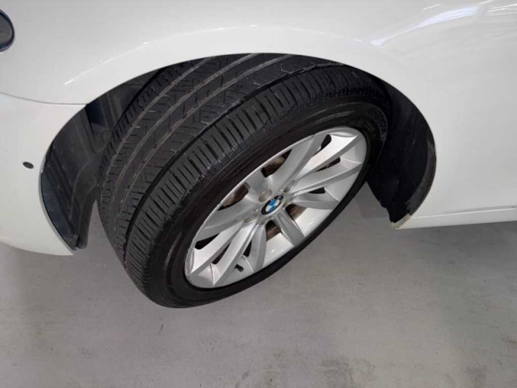 BMW 5-Series — photo 19