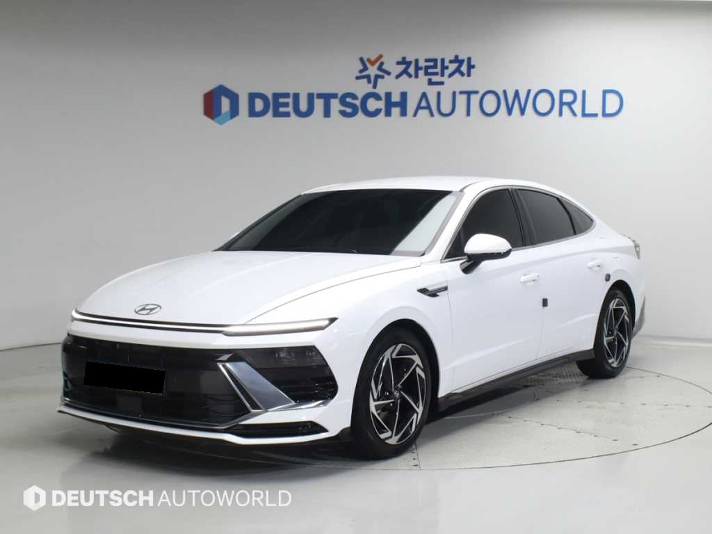 Hyundai Sonata — photo 01