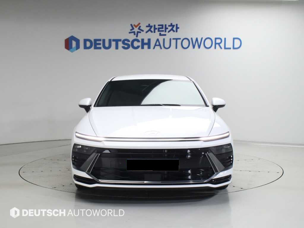 Hyundai Sonata — photo 03