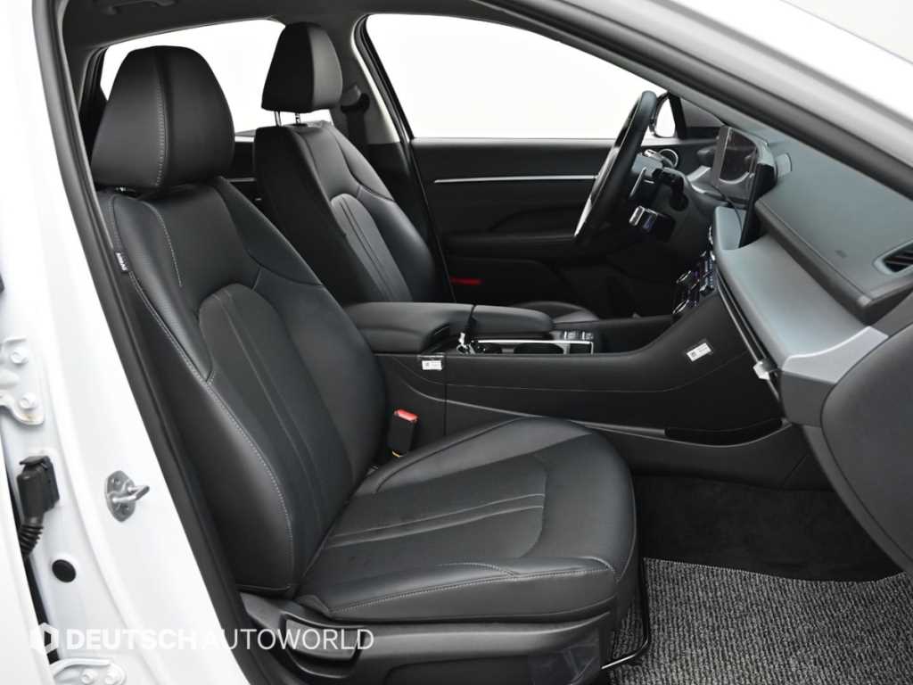 Hyundai Sonata — photo 10