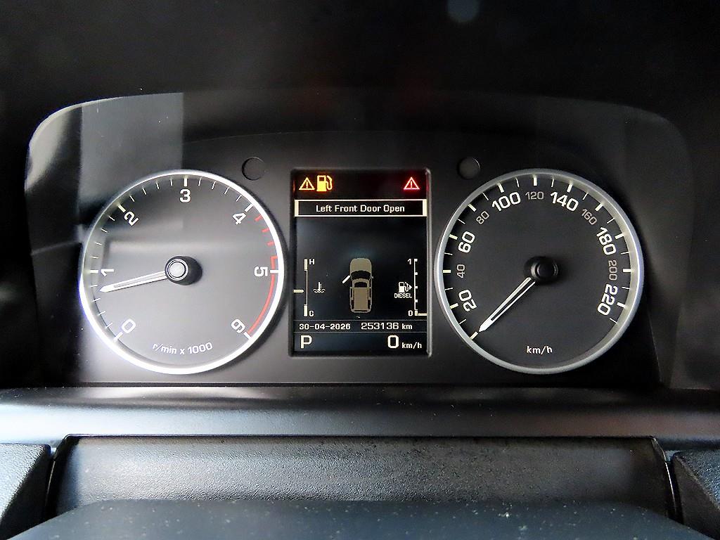 Land Rover Discovery — photo 09
