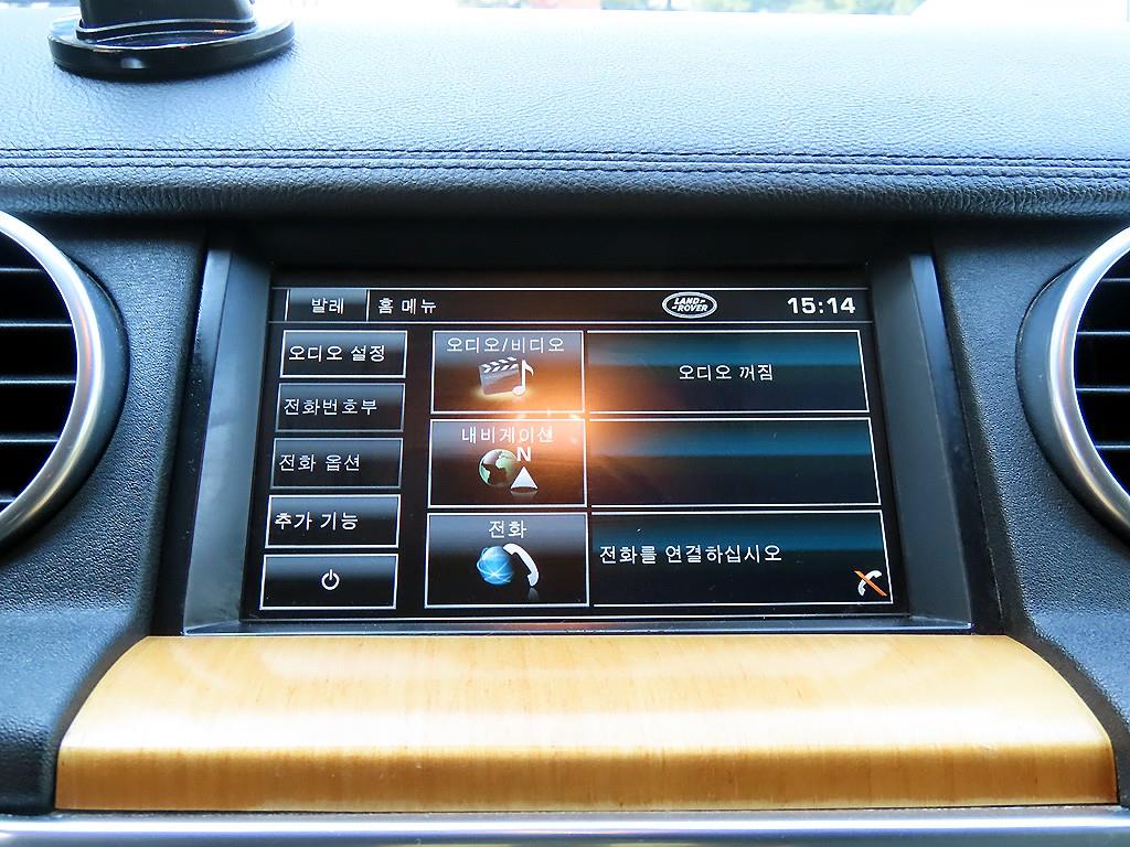 Land Rover Discovery — photo 13