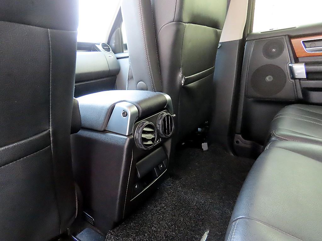 Land Rover Discovery — photo 16