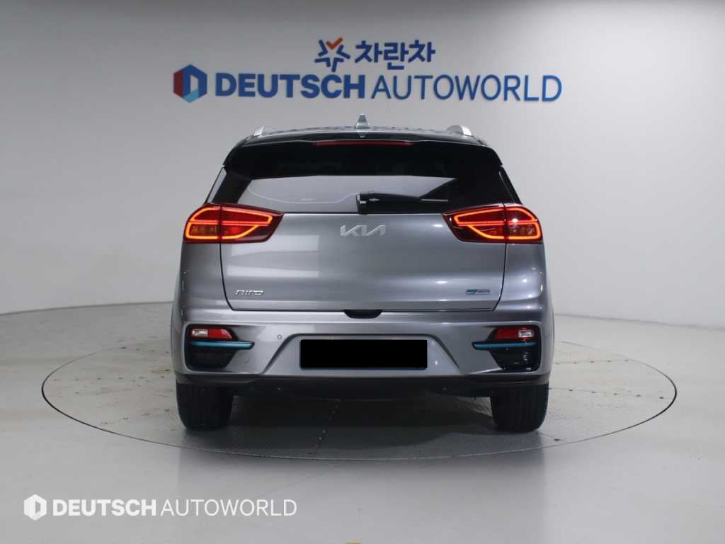 Kia Niro — photo 04