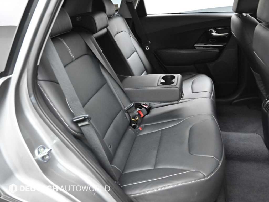 Kia Niro — photo 12