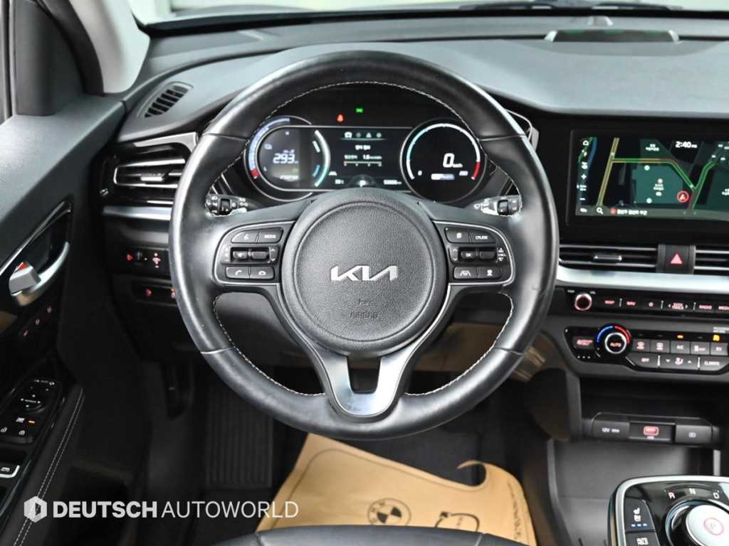 Kia Niro — photo 13