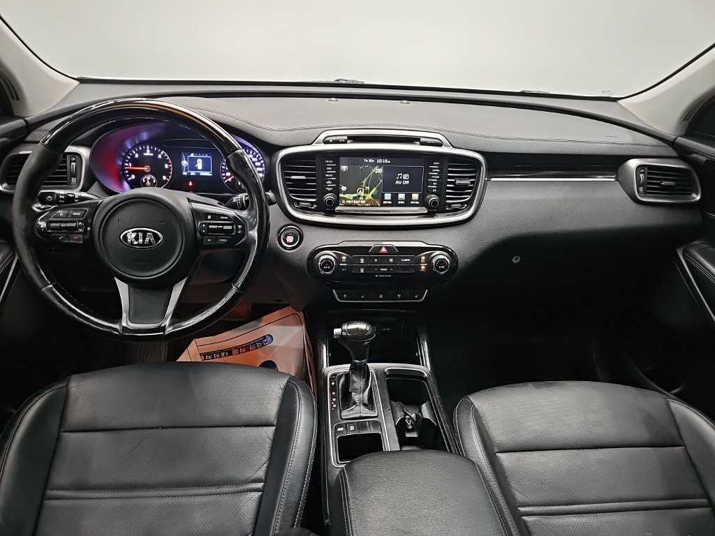 Kia Sorento — photo 07