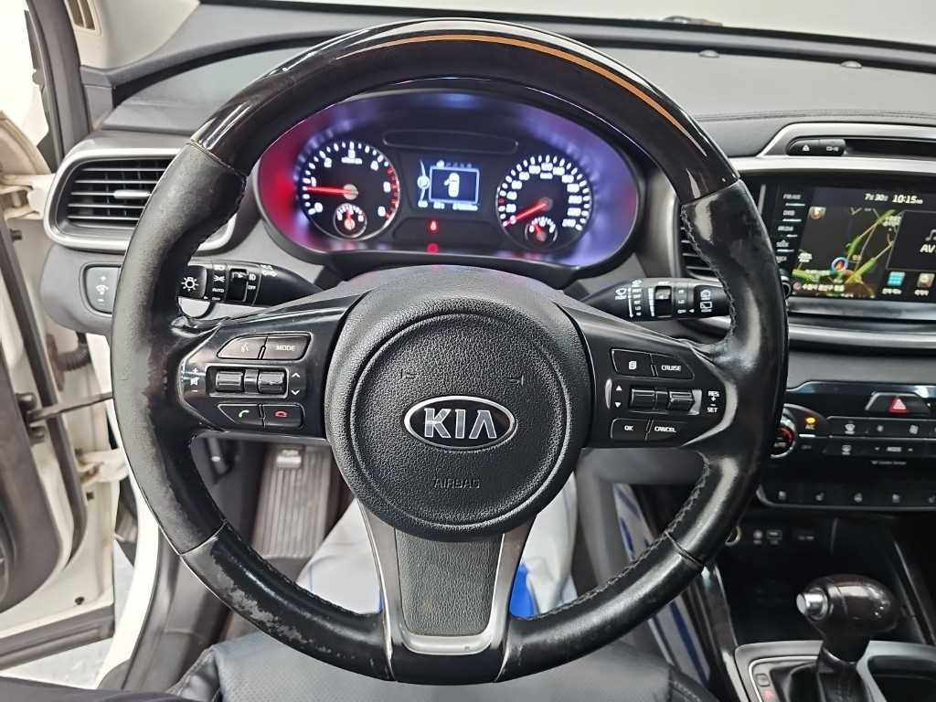 Kia Sorento — photo 09