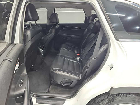 Kia Sorento — photo 12