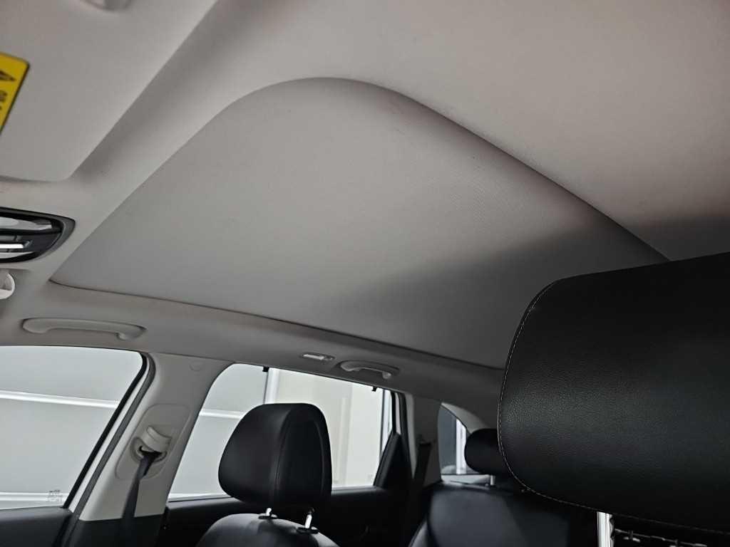 Kia Sorento — photo 15