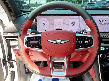 Genesis GV80 — photo 08