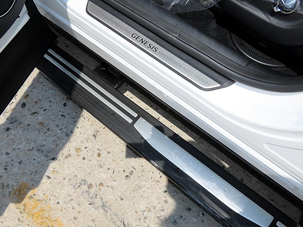 Genesis GV80 — photo 14